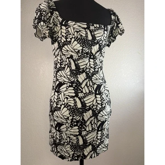 Urban Outfitters Women's Butterfly Dress Large Mini Dress Ruffled Sleeve - Picture 3 of 7